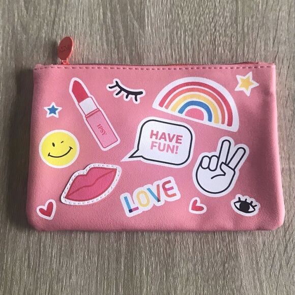 NEW … “IPSY” Cosmetic / Makeup Bag - Picture 1 of 3